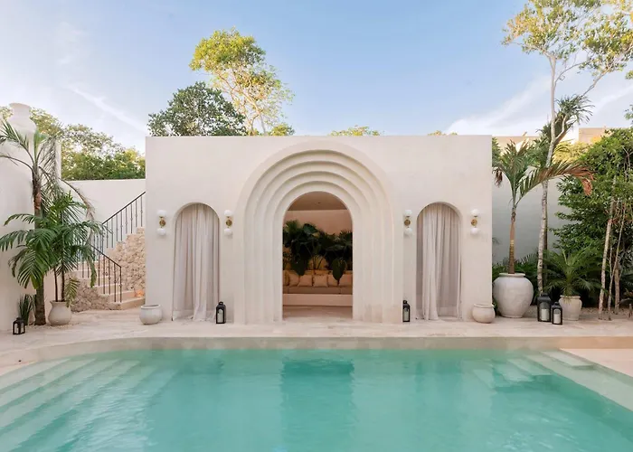 Casa Arka Fully Staffed - Jungle Palace Villa